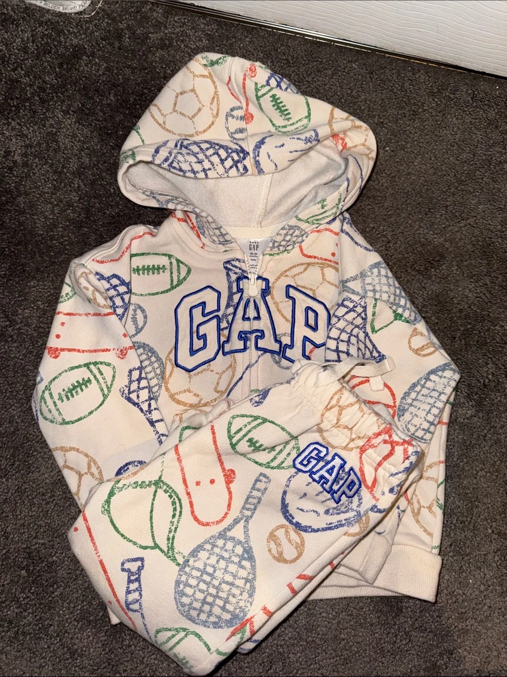 GAP baby Cream Kids Hoodie & Joggers with Multicolor Sports Motif
